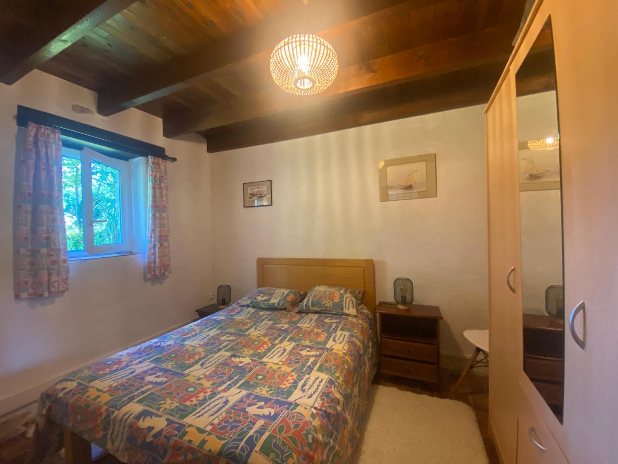 Sue'S Cottages Pleuven Bagian luar foto